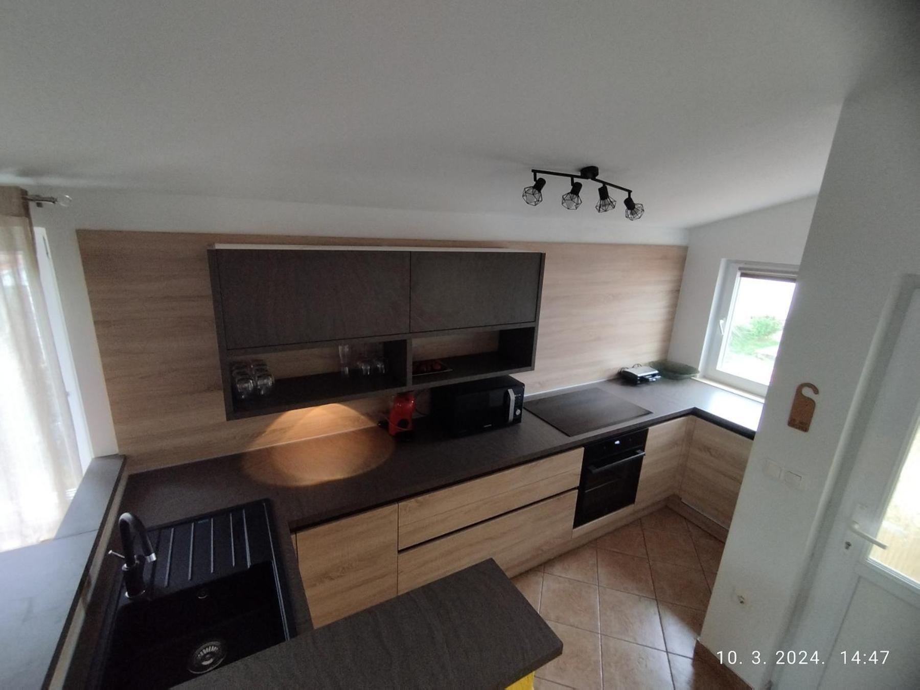 Apartment Zelena Oaza Sisan 75 M2 - 2 Bedrooms Εξωτερικό φωτογραφία